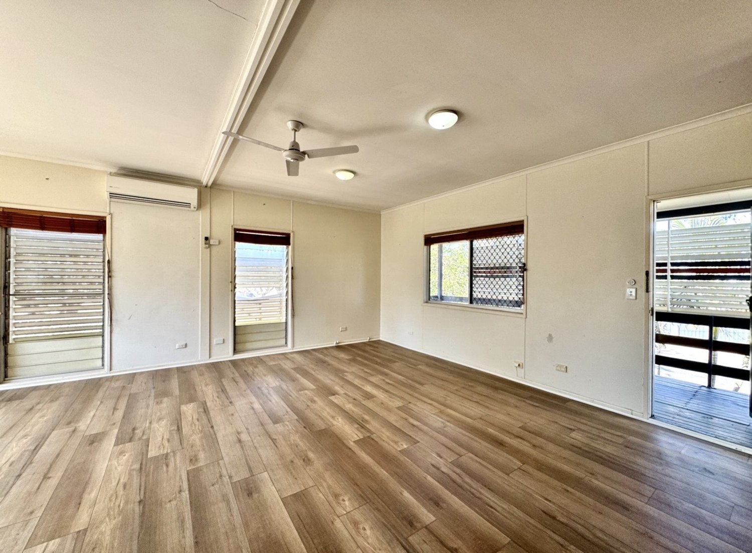 9 JACKSON Avenue, Moranbah For Sale by Infinity Property Specialists - image 4