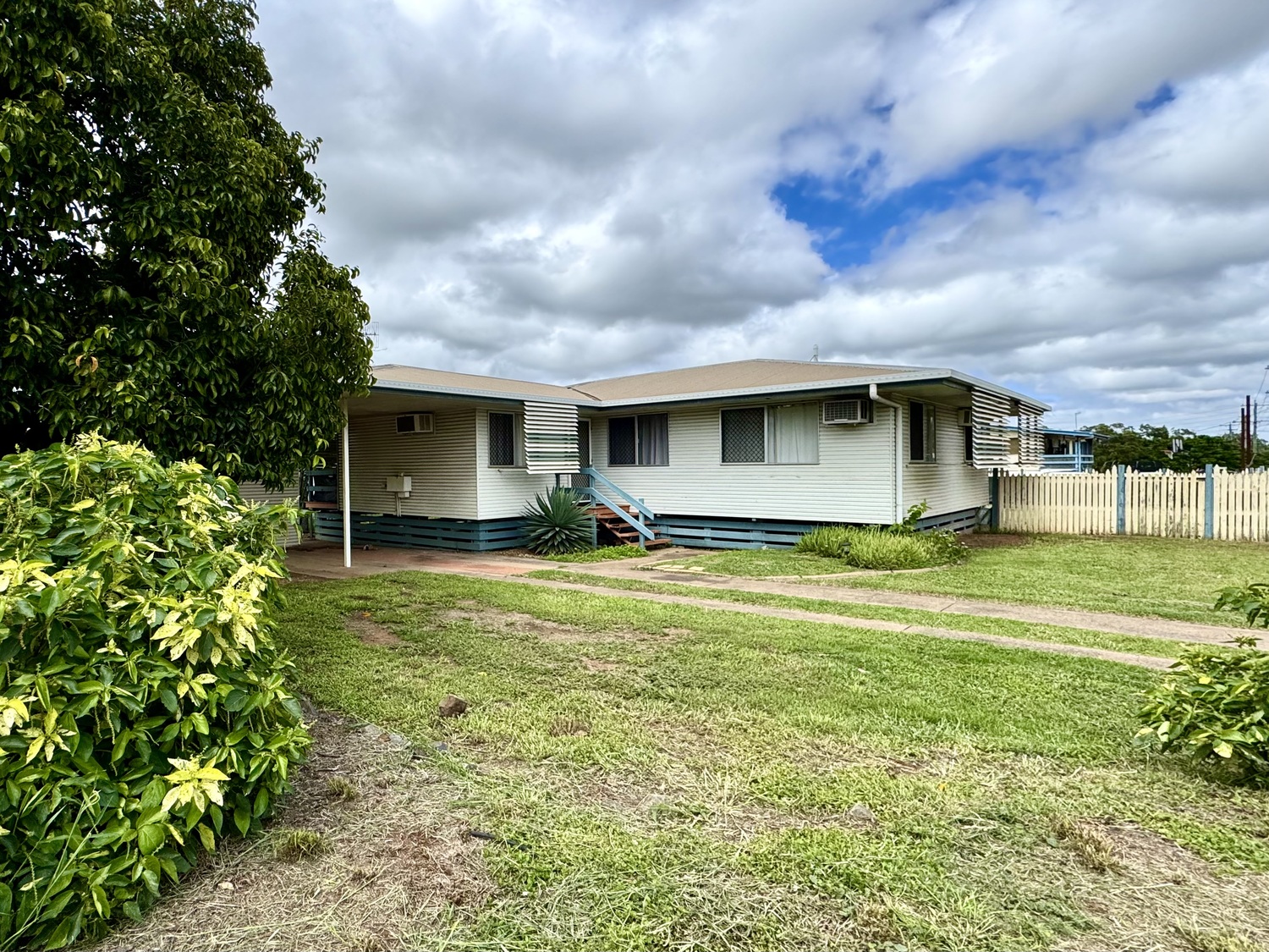 25 FLINDERS Drive, Moranbah Sold by Infinity Property Specialists - image 2