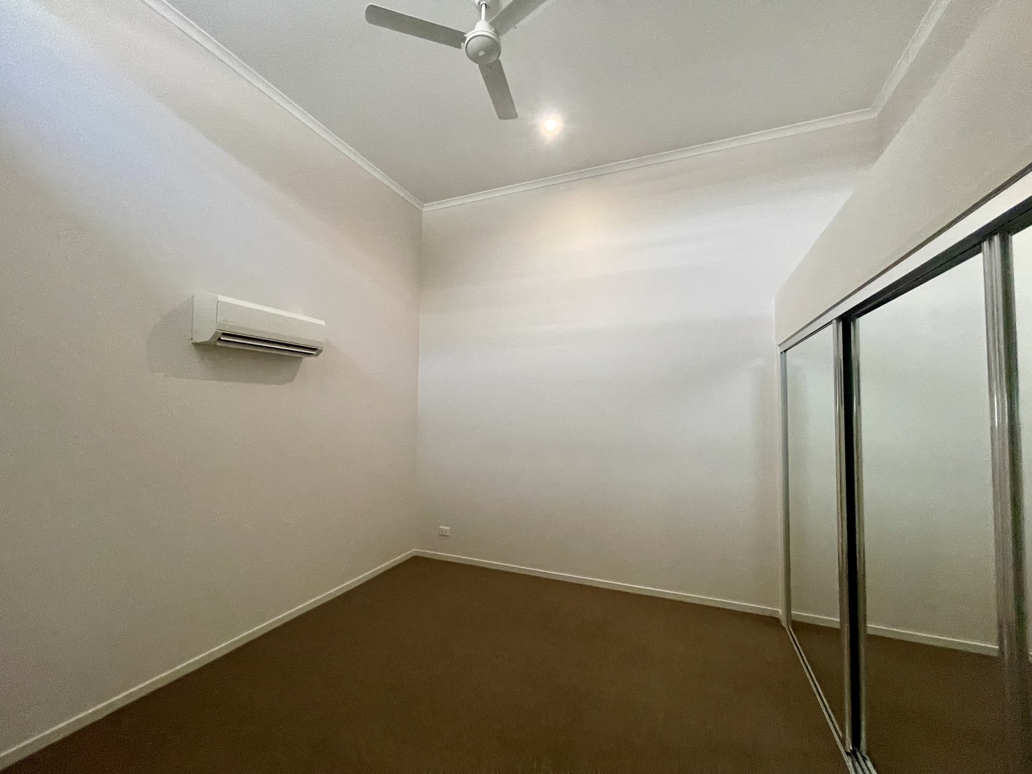 4/11 MACPHERSON Street, Moranbah For Sale by Infinity Property Specialists - image 9