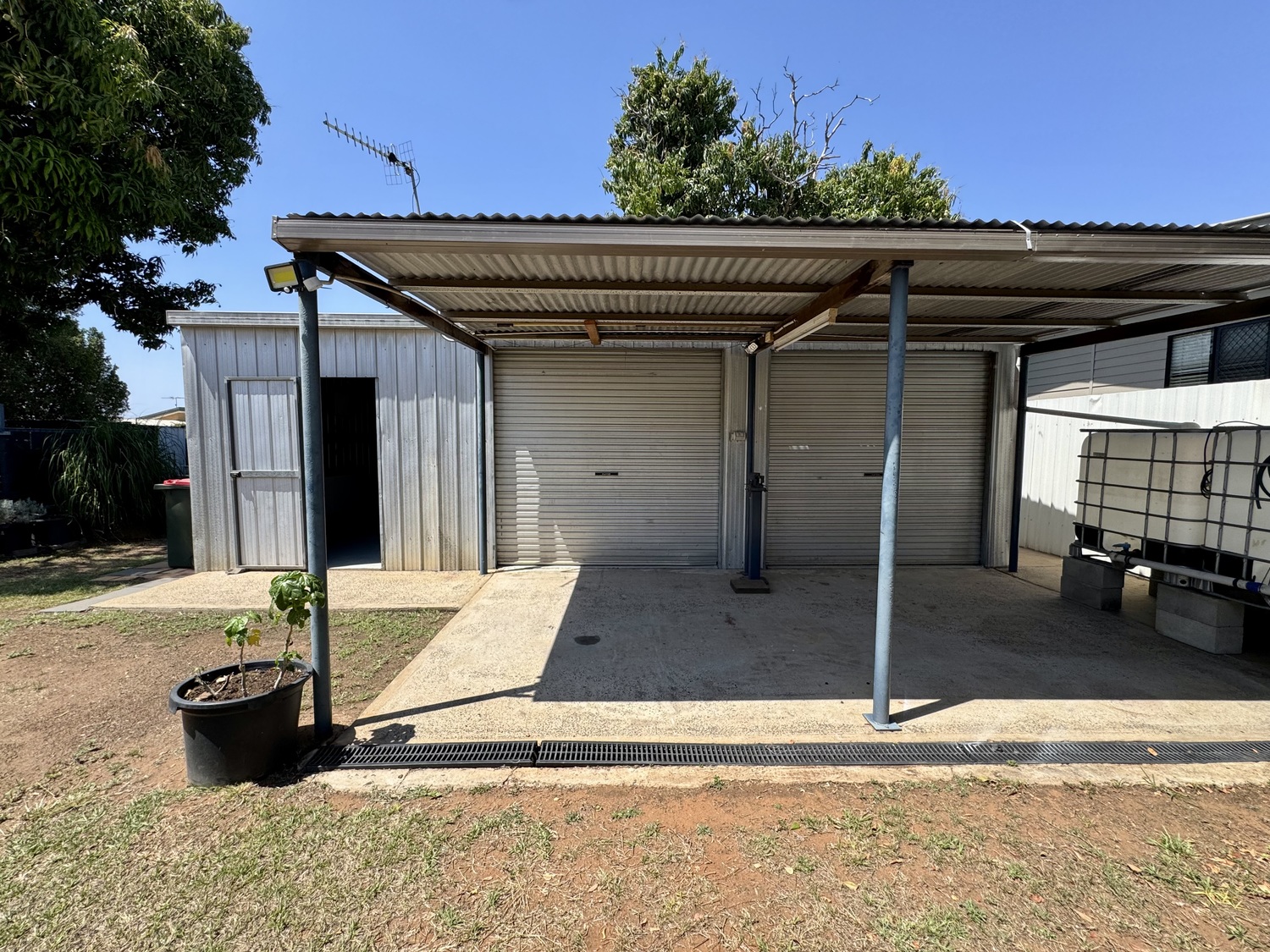 39 ARCHER Drive, Moranbah Sold by Infinity Property Specialists - image 2