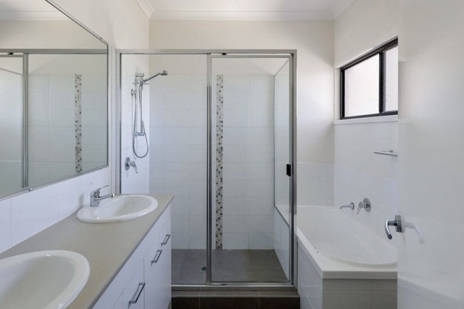 1, 2 And 3/44  KENNEDY Drive, Moranbah For Sale by Infinity Property Specialists - image 13