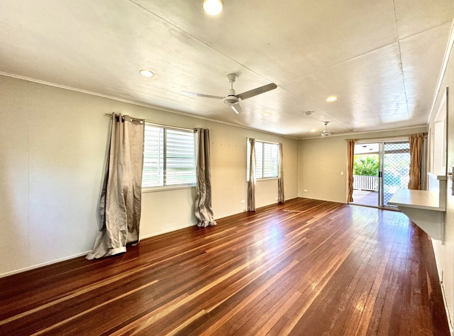 25 SEDGMAN Street, Moranbah For Sale by Infinity Property Specialists - image 10