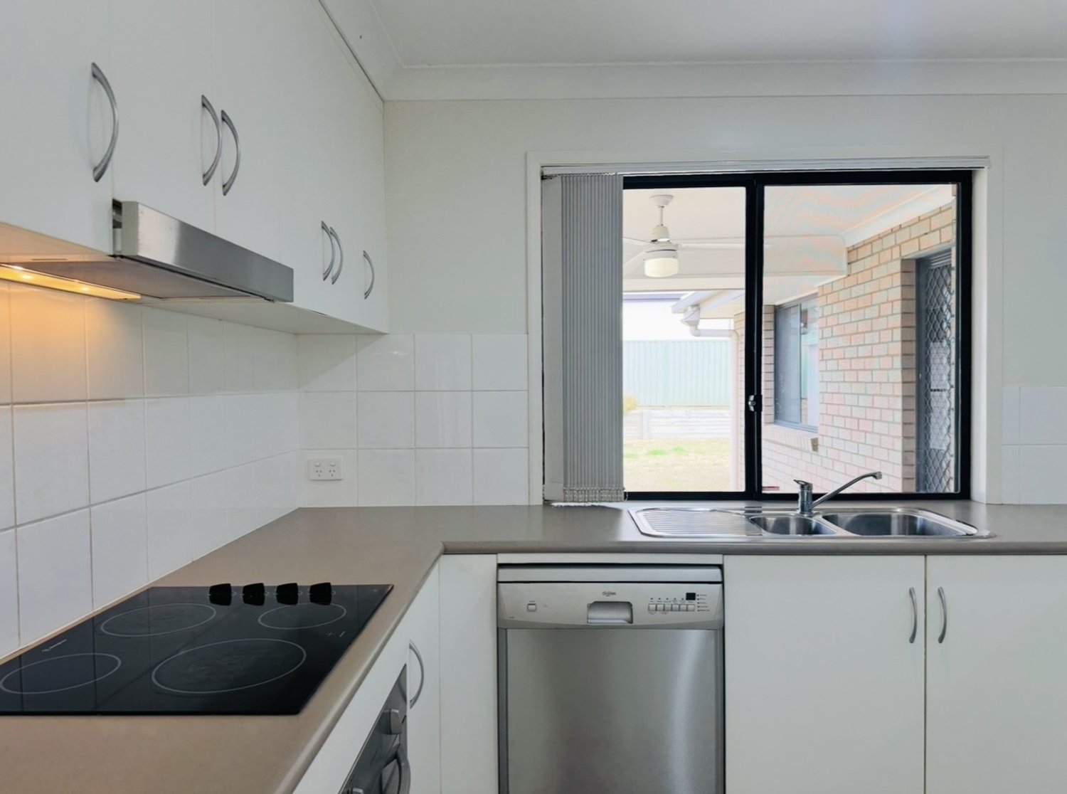 21 HANNAY Street, Moranbah Leased by Infinity Property Specialists - image 5