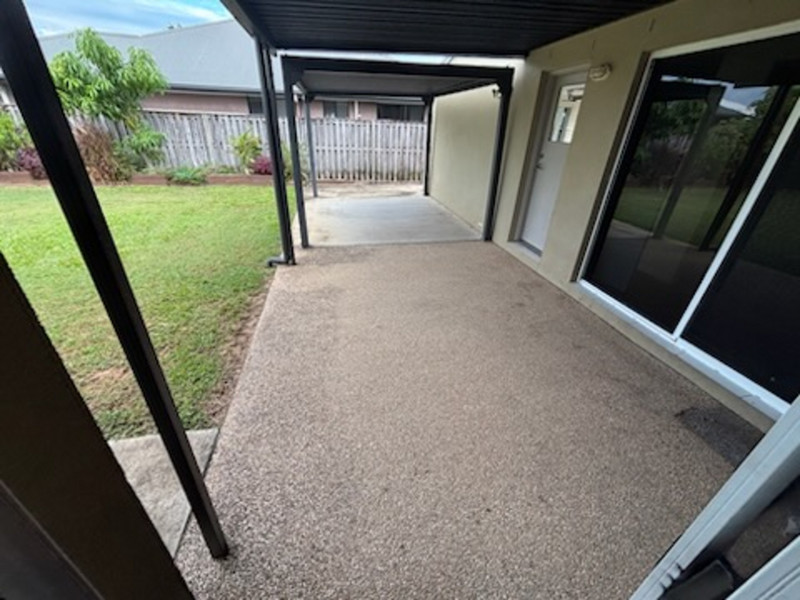 Large Modern 4 Bedroom Home