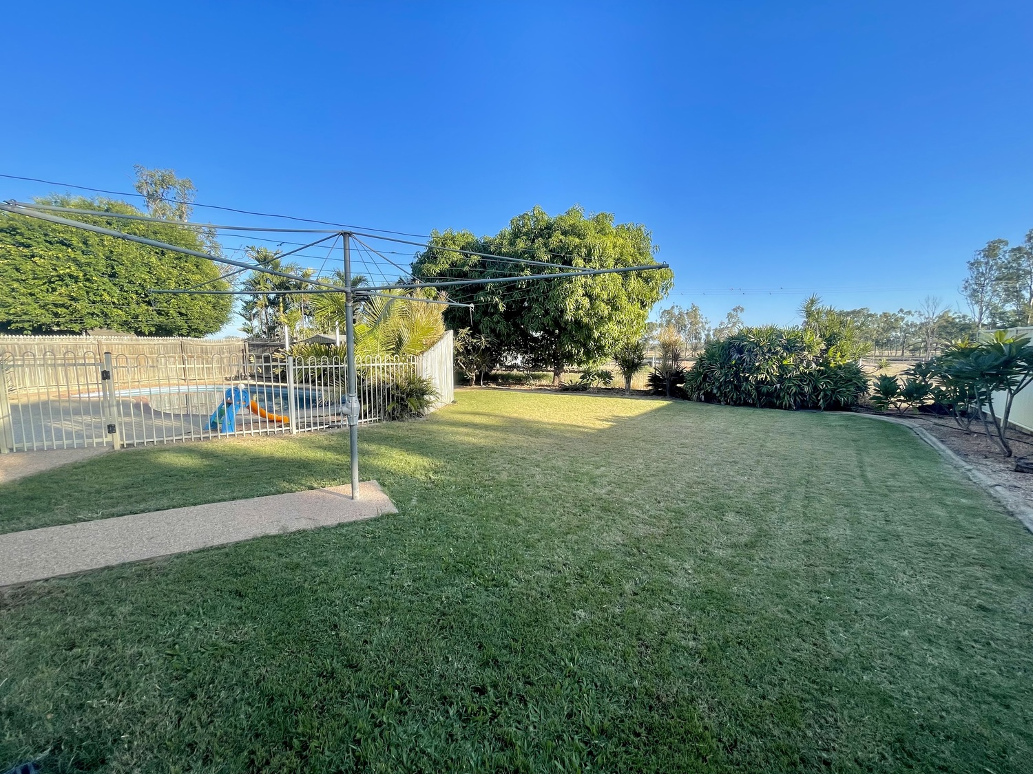 6 JACKSON Avenue, Moranbah Sold by Infinity Property Specialists - image 23