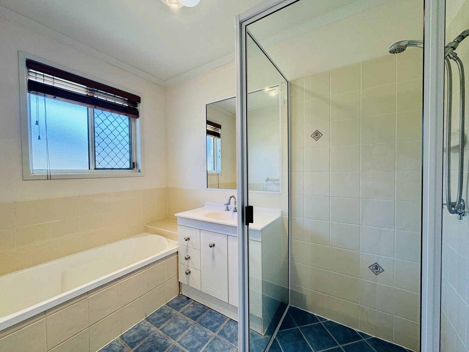 44 YEATES Street, Moranbah Leased by Infinity Property Specialists - image 13