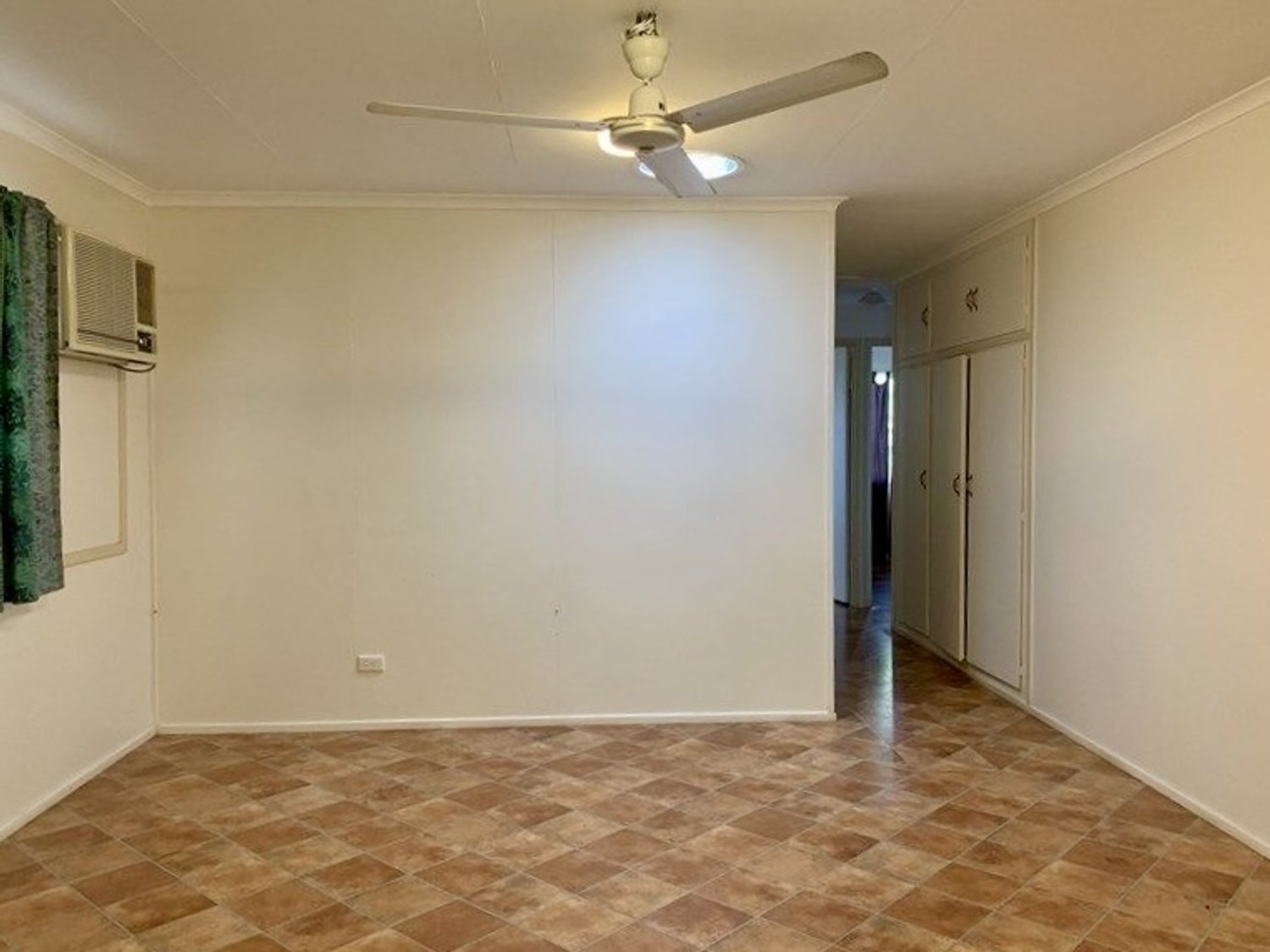 56 LEICHHARDT Drive, Moranbah Sold by Infinity Property Specialists - image 7