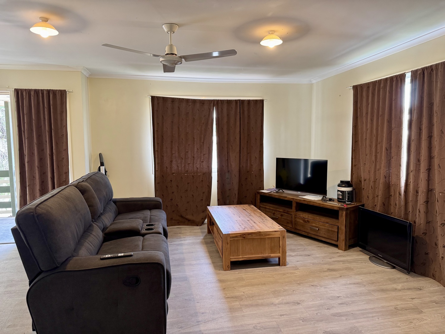 52 JACKSON Avenue, Moranbah Sold by Infinity Property Specialists - image 5