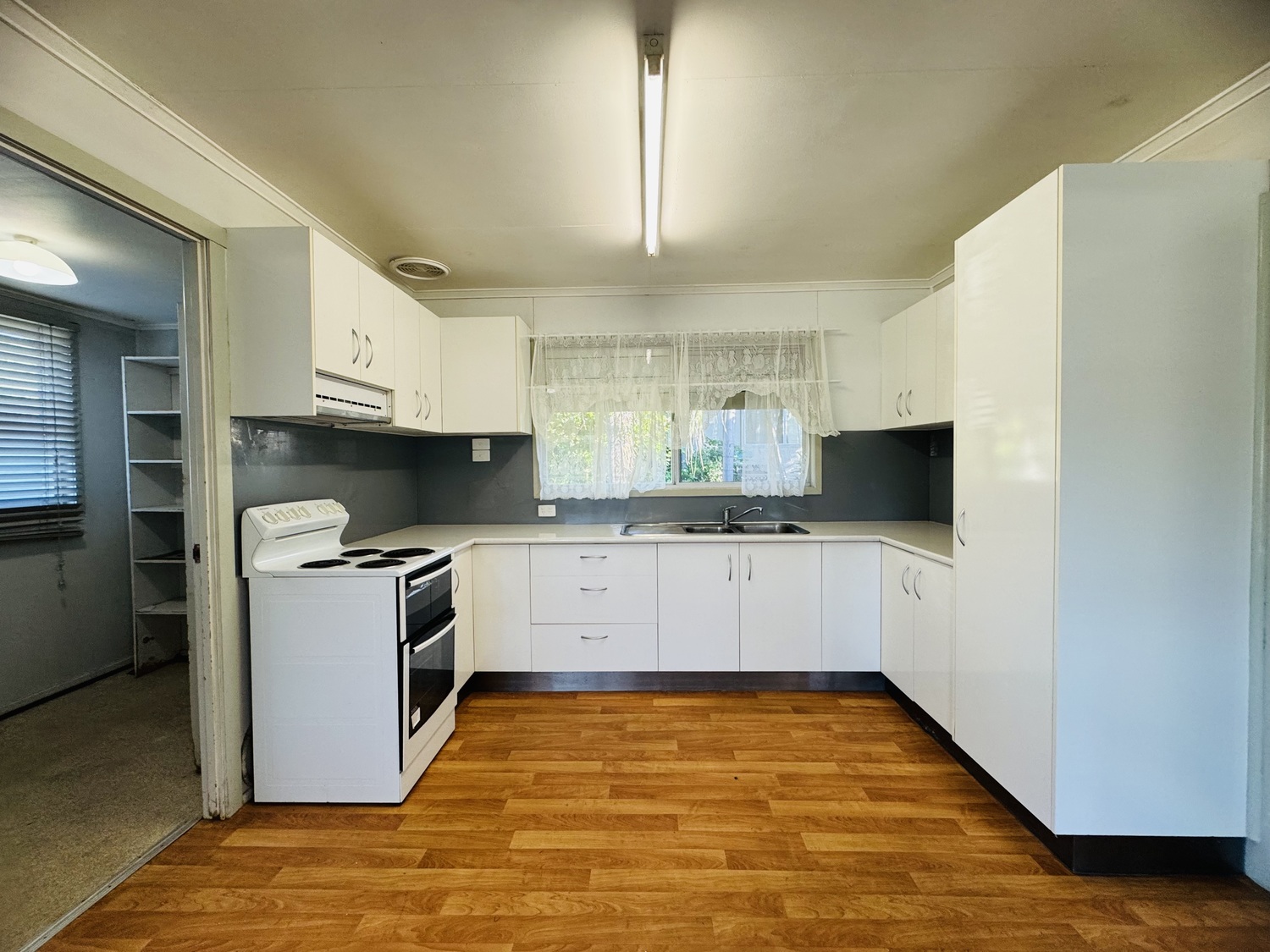 12 MACARTHUR Street, Moranbah Sold by Infinity Property Specialists - image 7