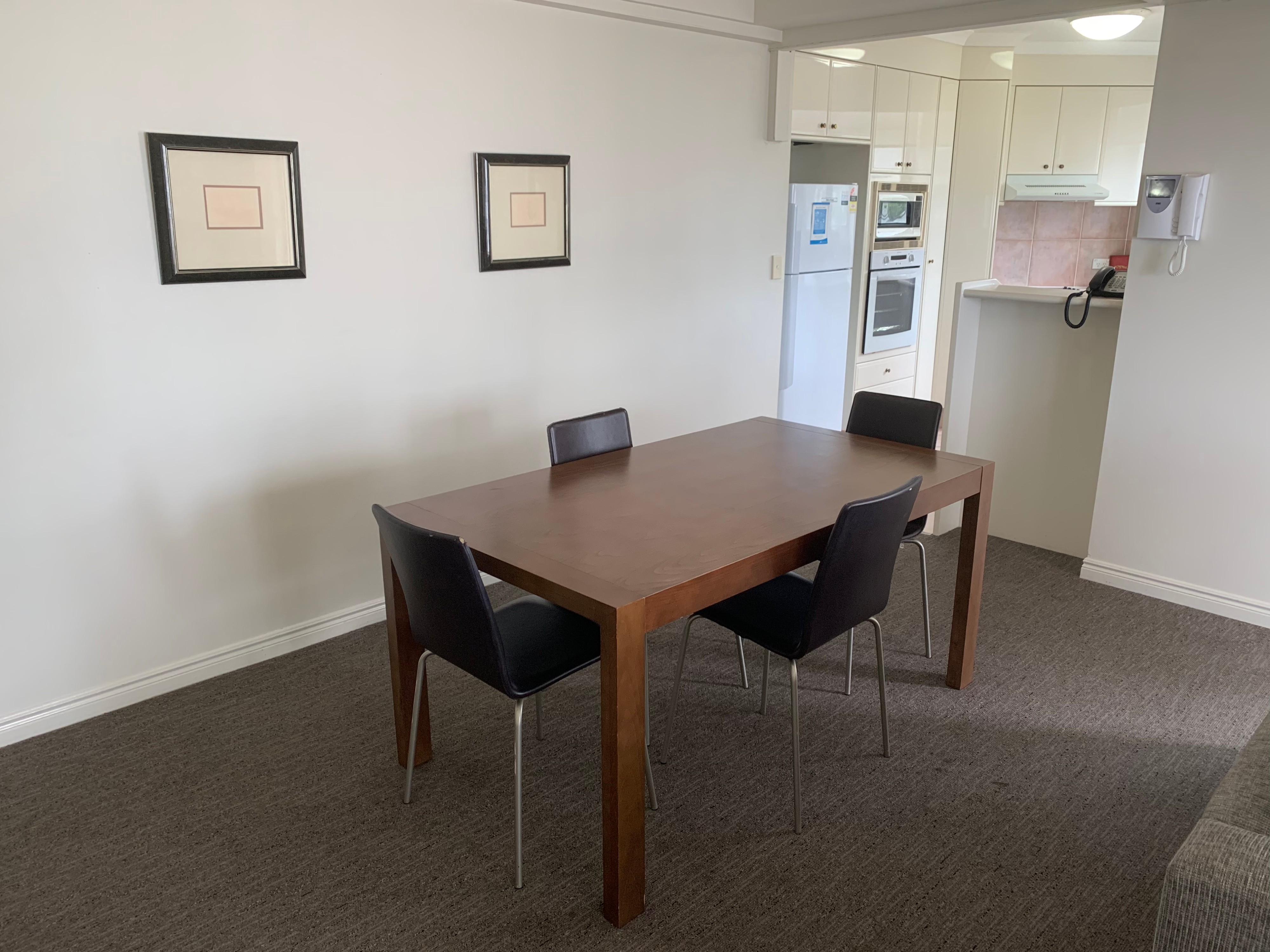 214/14 View Av, SURFERS PARADISE, QLD 4217, Surfers Paradise - Thumbnail 2