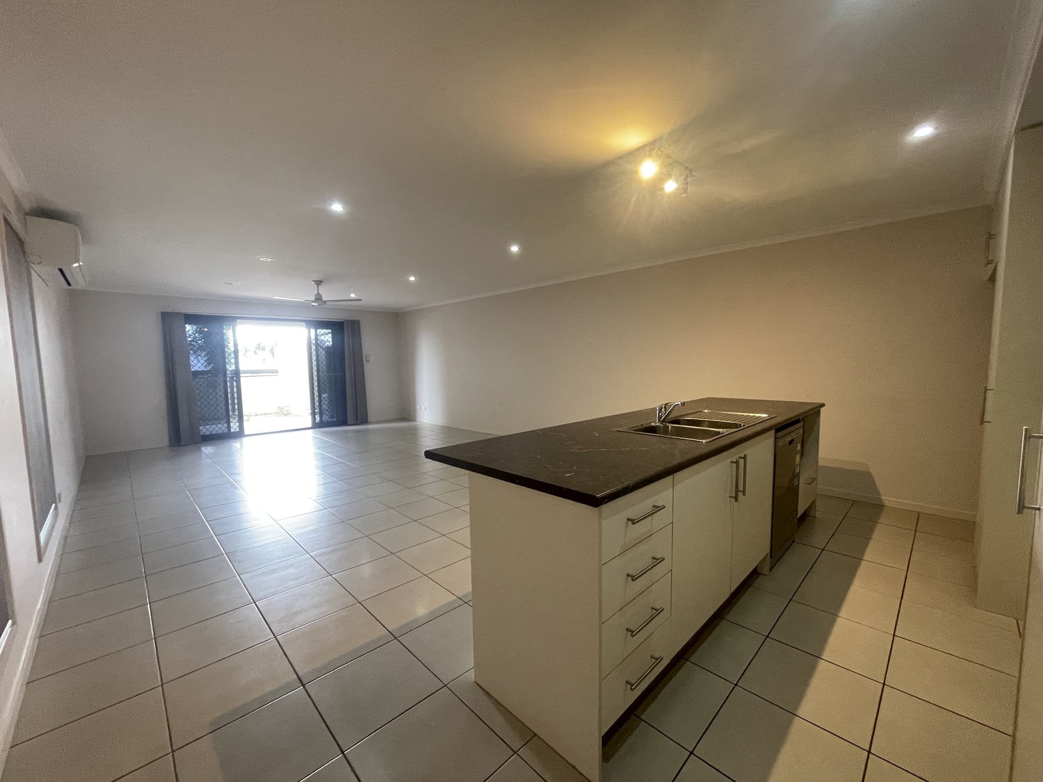 4/11 MACPHERSON Street, Moranbah For Sale by Infinity Property Specialists - image 4