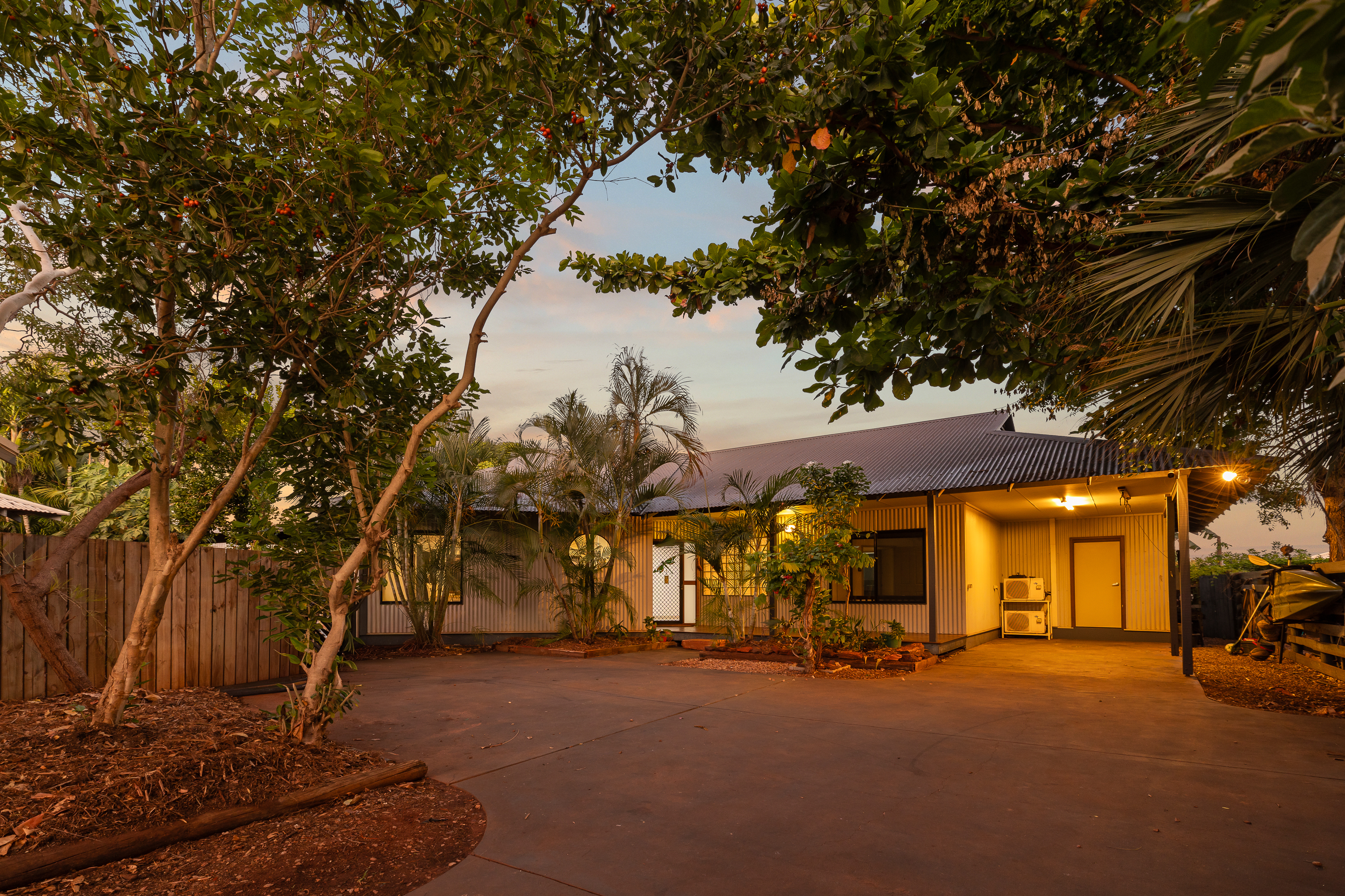 Relaxed Cable Beach Living with Stunning Outdoor Entertaining