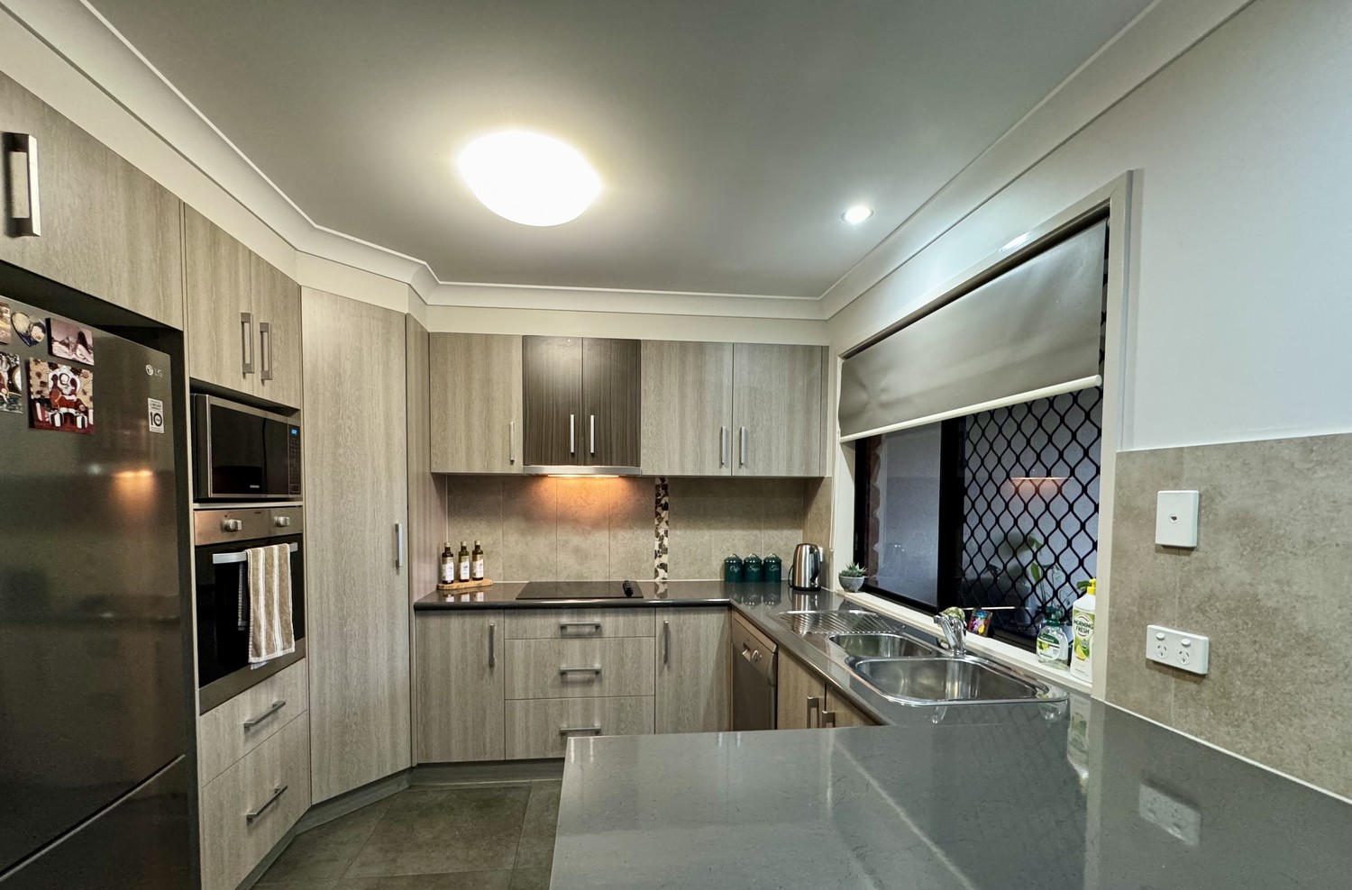 7/8-10  LAMBERT Drive, Moranbah Sold by Infinity Property Specialists - image 6