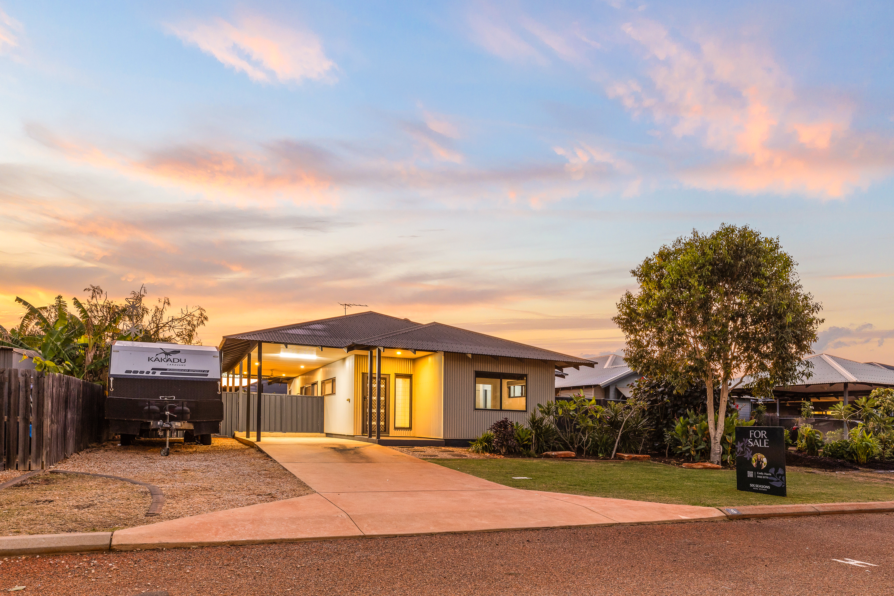 Poolside Living in Popular Broome North