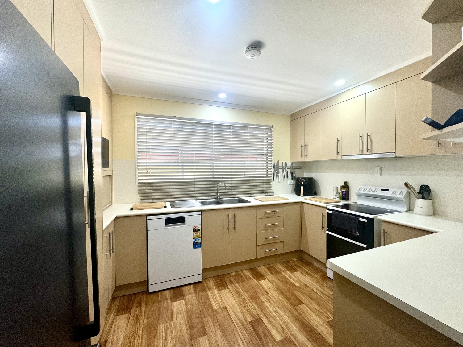 31 JACKSON Avenue, Moranbah Sold by Infinity Property Specialists - image 8