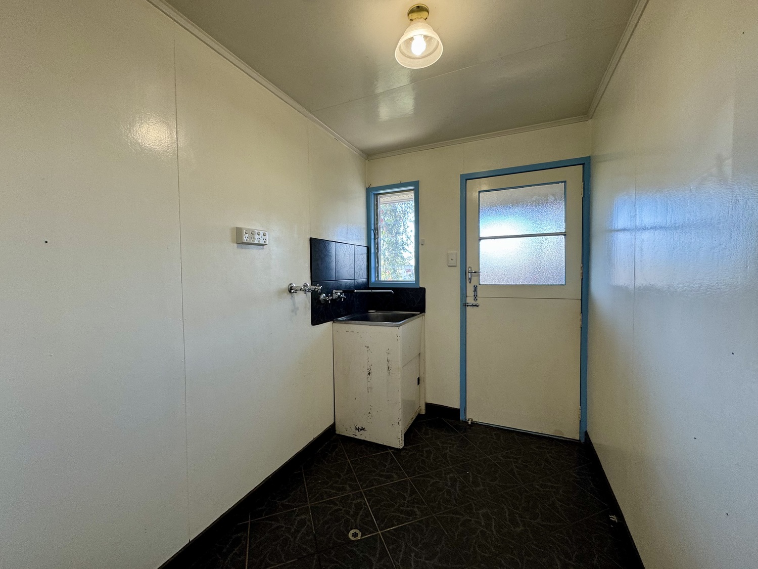 6 WATKINS Street, Moranbah Sold by Infinity Property Specialists - image 17