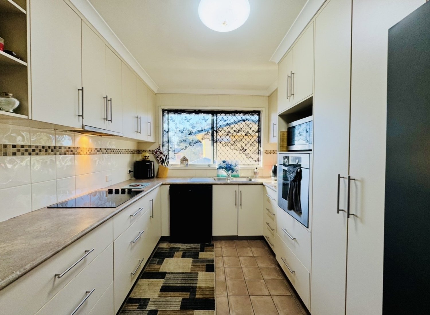 4 LAVER Street, Moranbah For Sale by Infinity Property Specialists - image 3