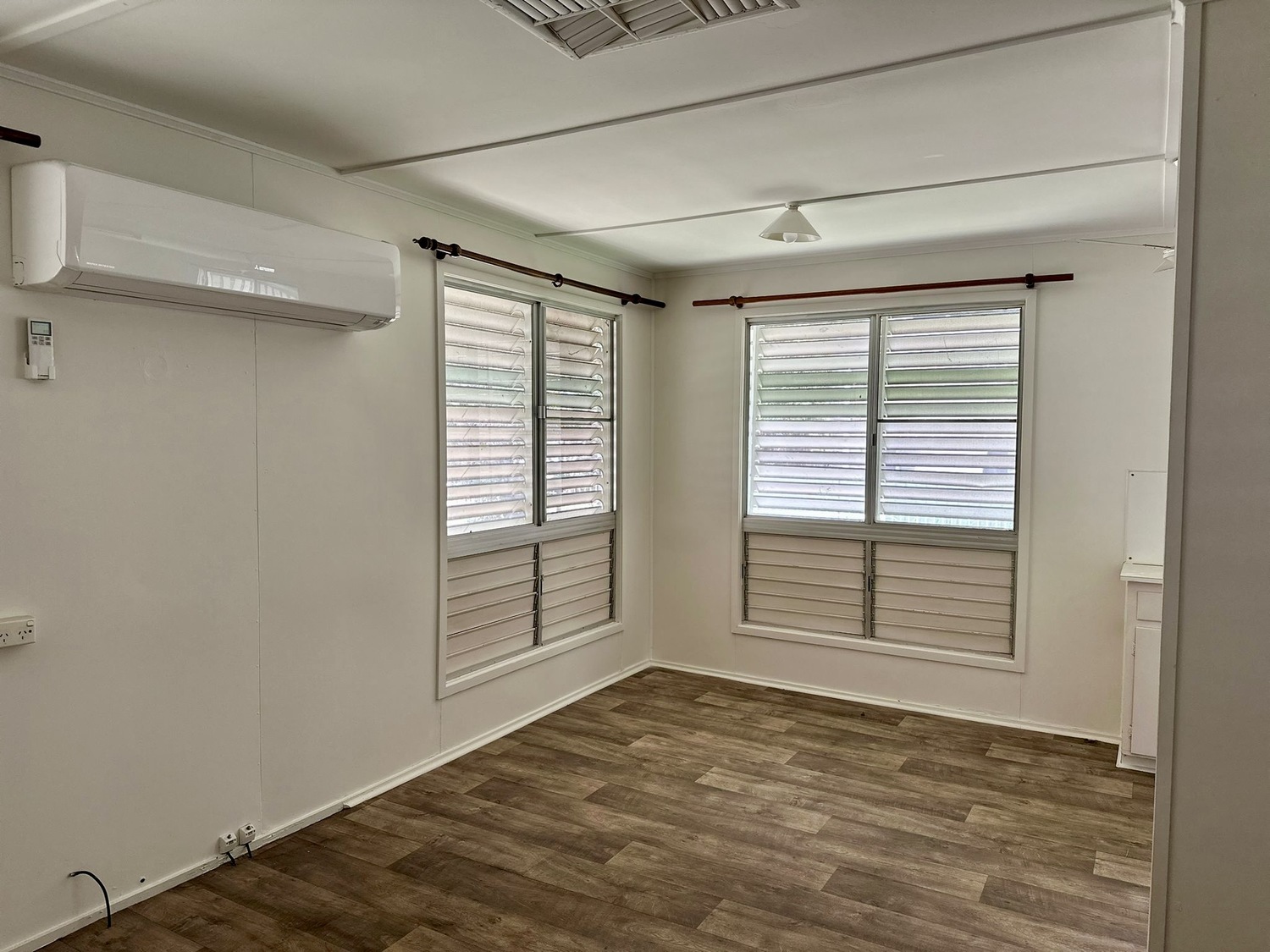 3 LESLIE Drive, Moranbah Sold by Infinity Property Specialists - image 5