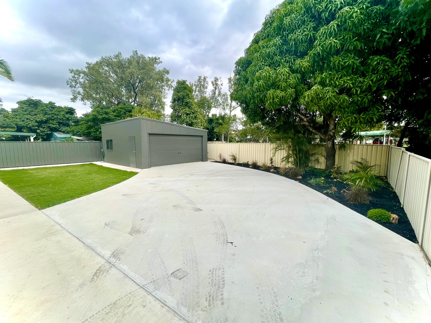2 MAITLAND Street, Moranbah Sold by Infinity Property Specialists - image 2