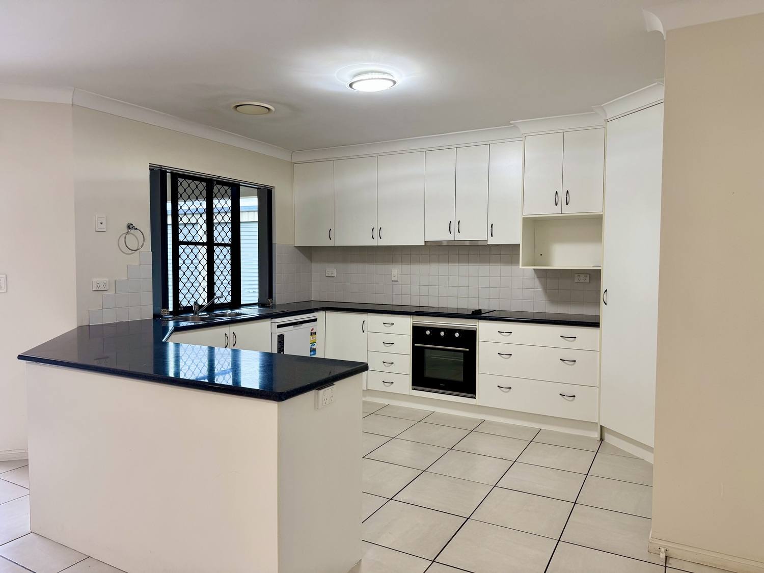 9 MACPHERSON Street, Moranbah Sold by Infinity Property Specialists - image 6
