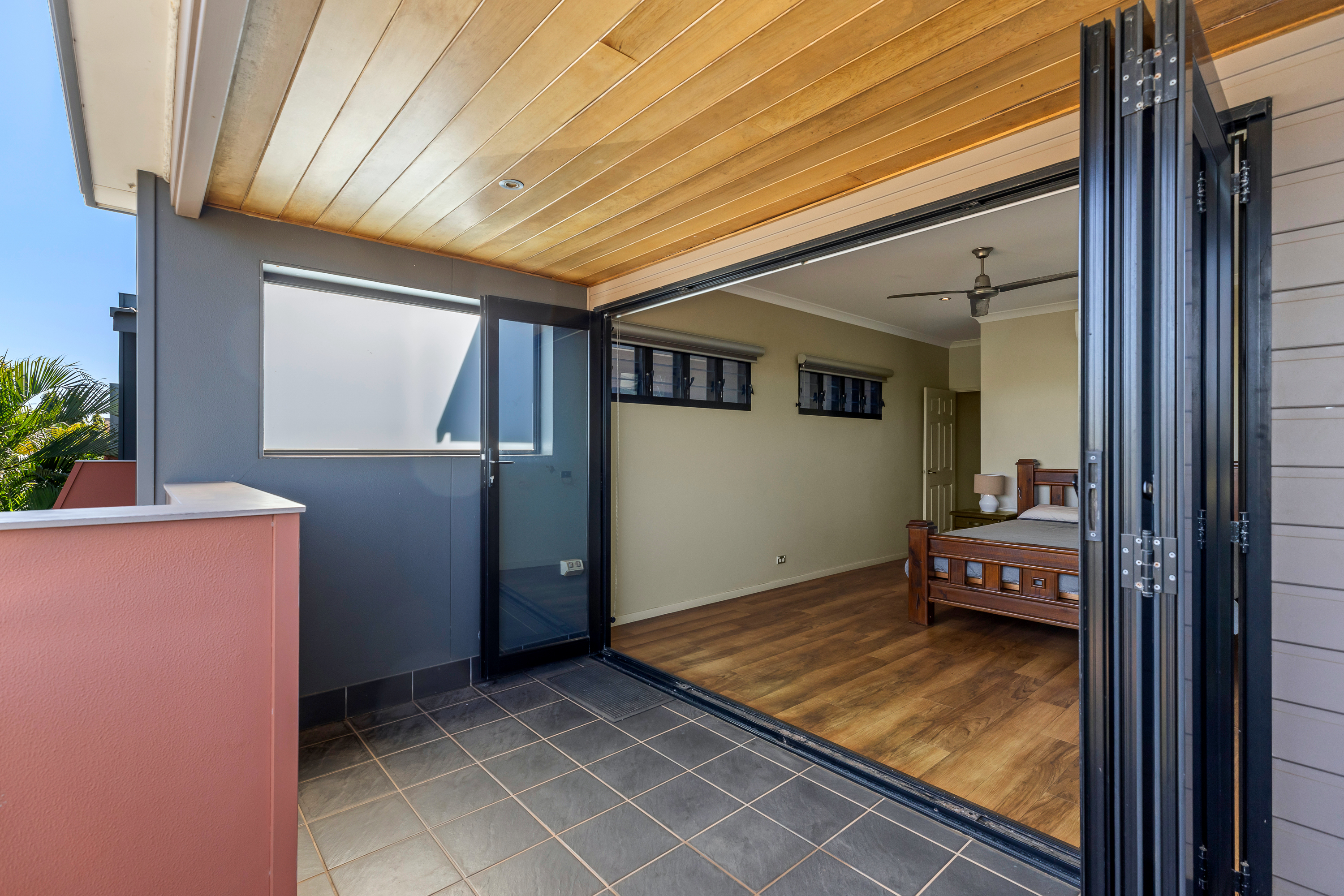 Fully Furnished Townhouse in Cable Beach – Walk to the Beach!