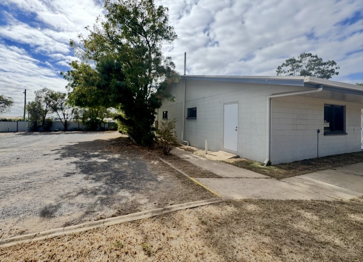 2 ACACIA Street, Moranbah For Sale by Infinity Property Specialists - image 2