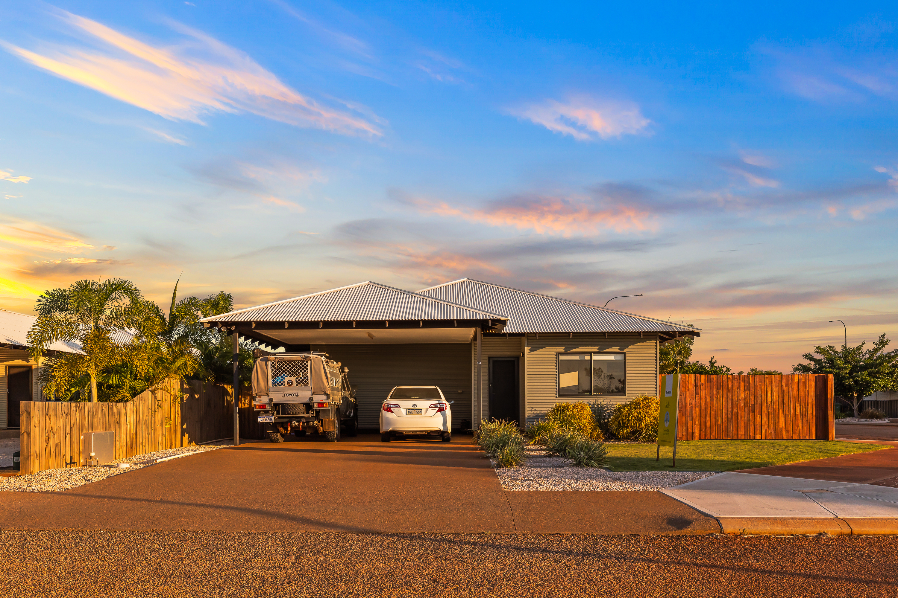 Modern Roebuck Estate Living with Pool & Shed