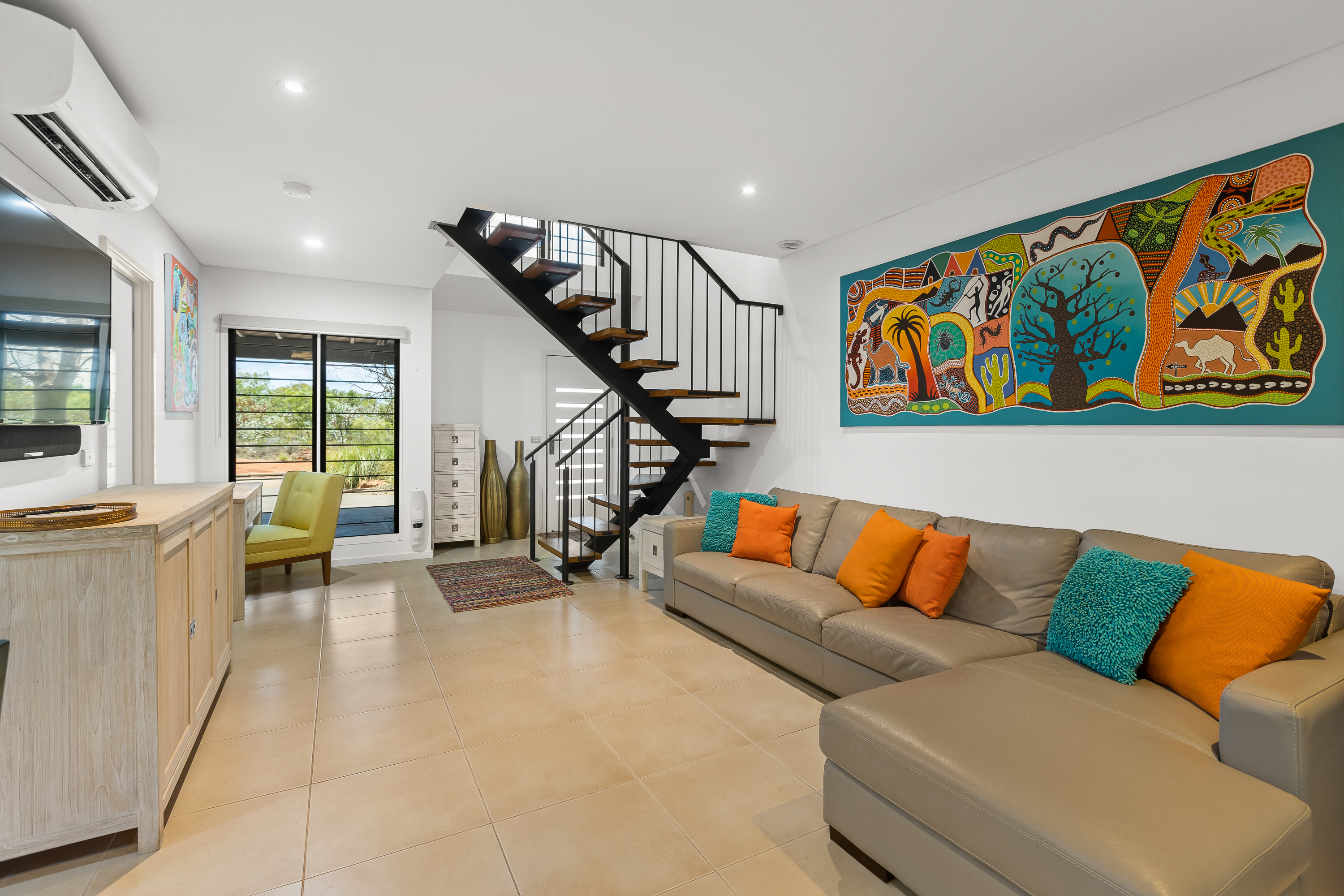 Fully Furnished Coastal Retreat Opposite Cable Beach