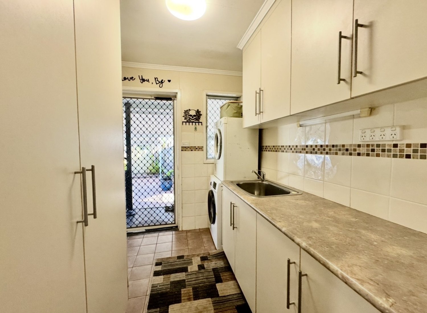 4 LAVER Street, Moranbah For Sale by Infinity Property Specialists - image 5