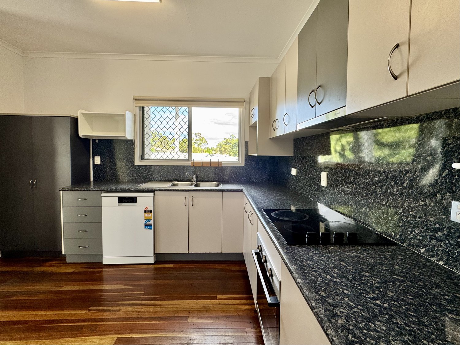 10 GOOLAGONG Crescent, Moranbah Sold by Infinity Property Specialists - image 10