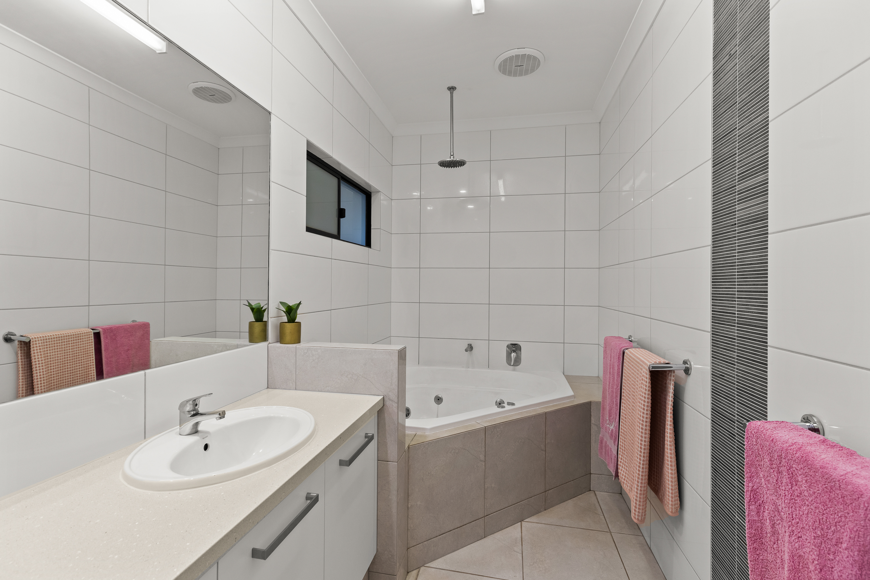 UNDER OFFER