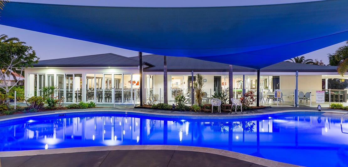 Palm Lake Resort Waterford Retirement Living at 2971 High Road