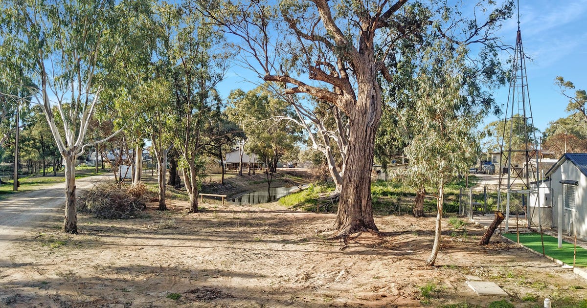 2 Third Street, Blanchetown SA 5357