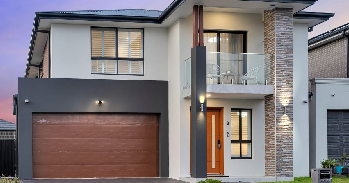 8 Robert Ingham Drive, Catherine Field NSW 2557 - property.com.au