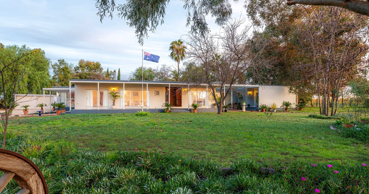 472 Irymple Avenue, Nichols Point VIC 3501