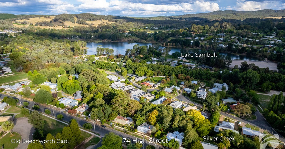 74 High Street, Beechworth VIC 3747