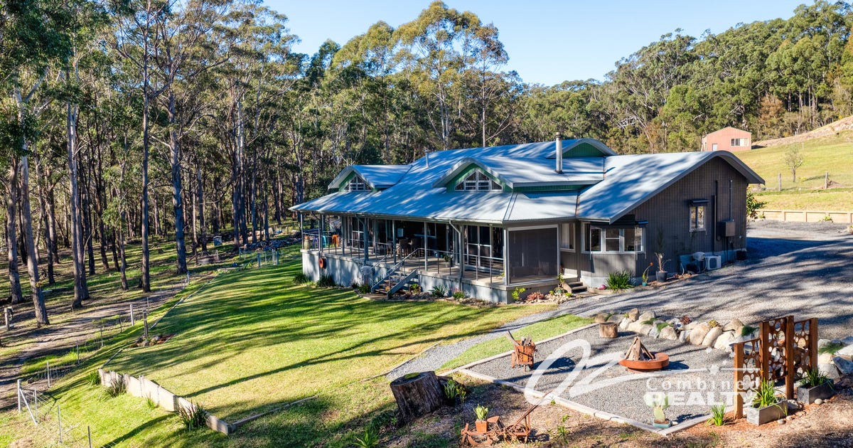 16 Mcarthur Drive, Falls Creek NSW 2540