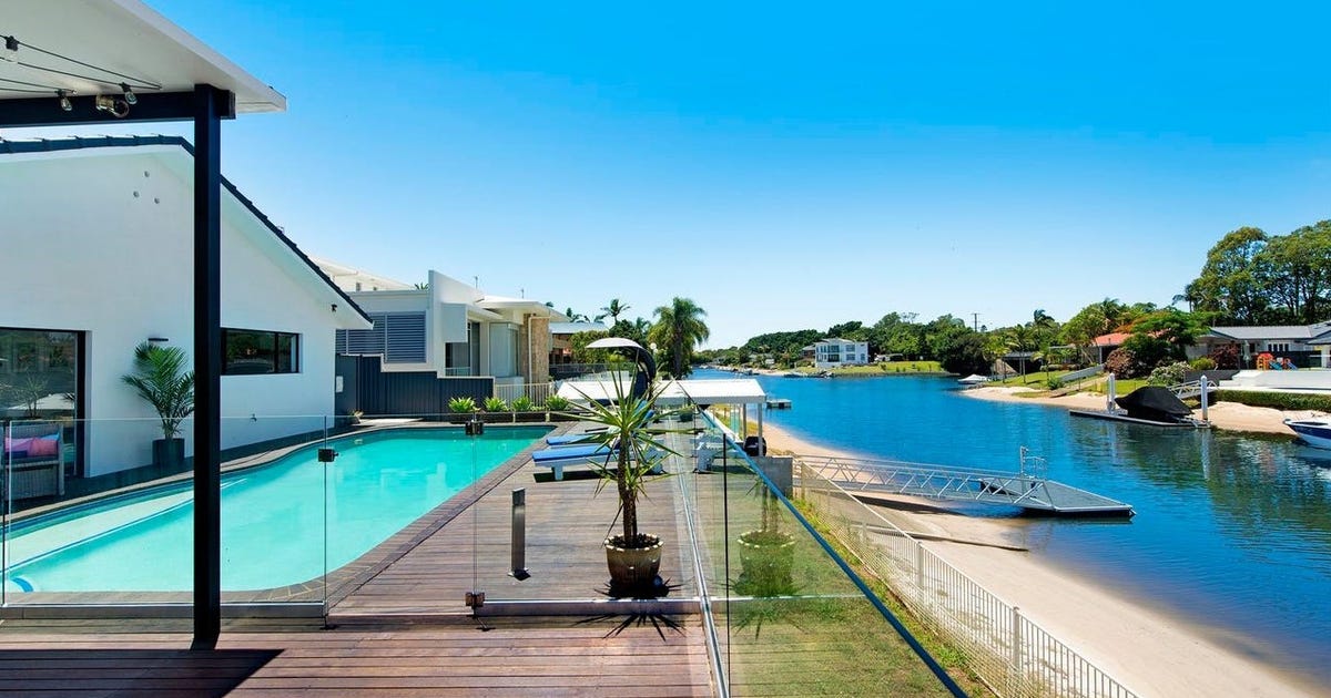 9 River Cres, Broadbeach Waters QLD 4218 - property.com.au