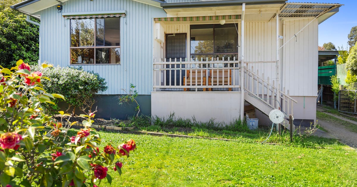 16 Centre Avenue, Eildon VIC 3713