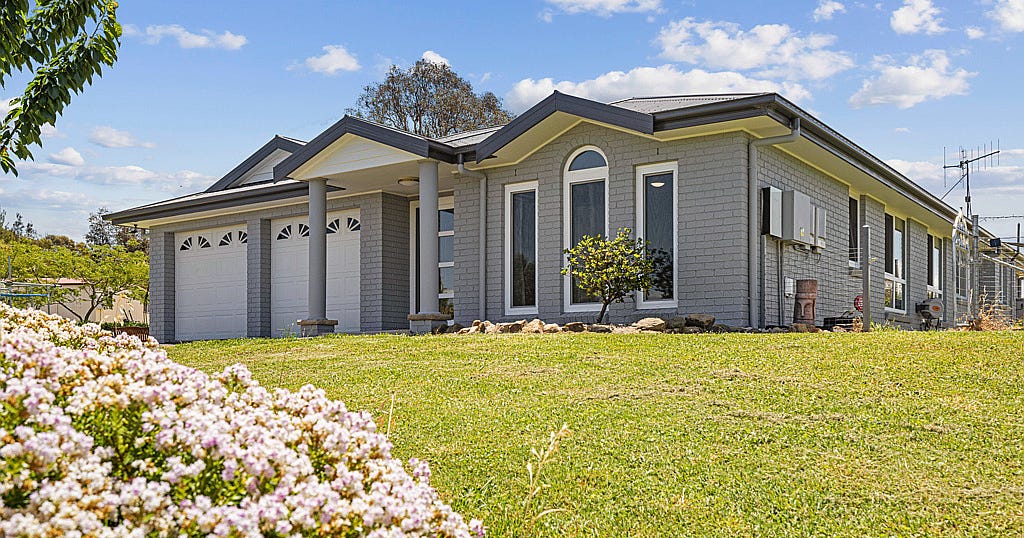 10 Rattenbury Close, Murrumbateman NSW 2582 - property.com.au