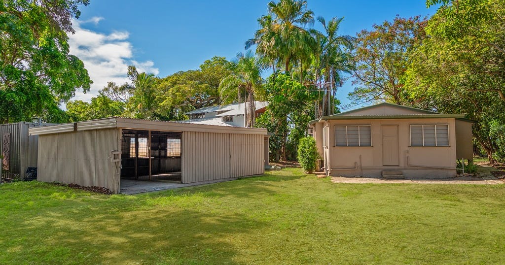 90 The Esplanade, Toolakea QLD 4818