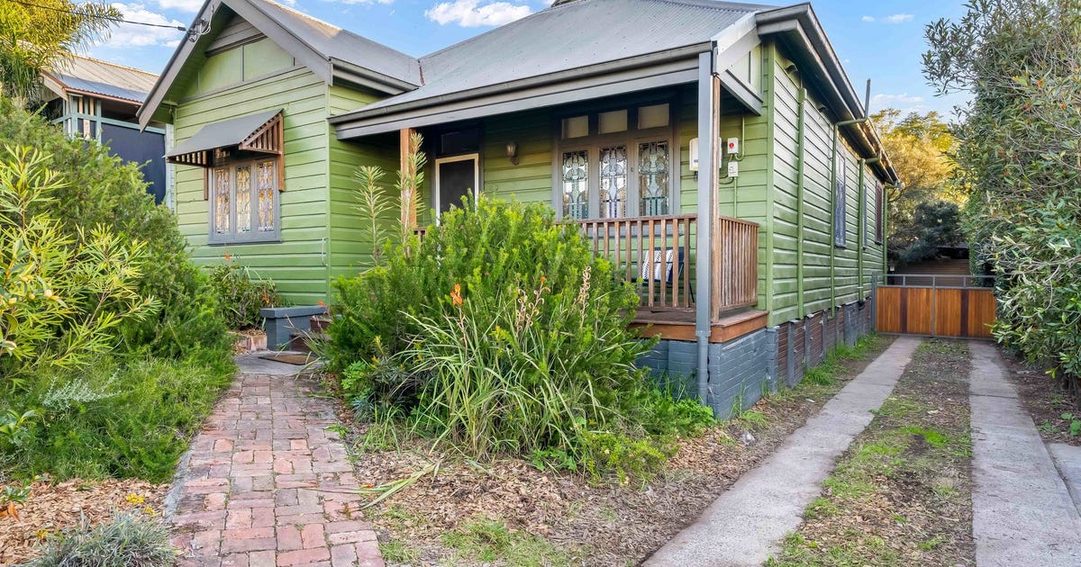 62 Gillies Street, Kurri Kurri NSW 2327