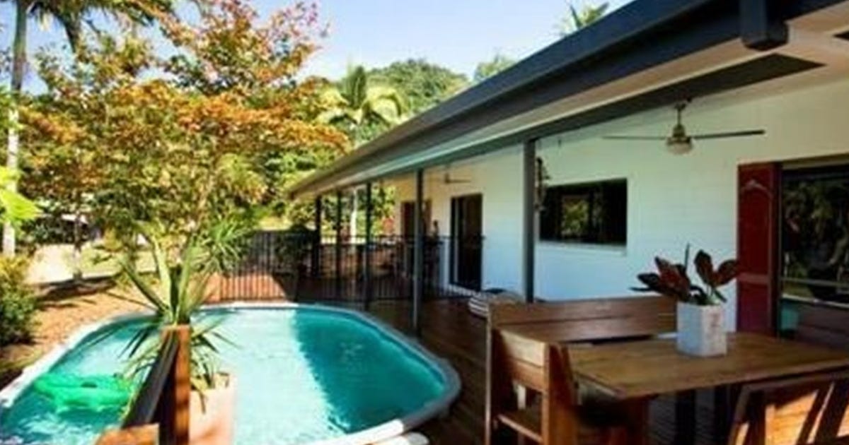 37 Cutten Street, Bingil Bay QLD 4852