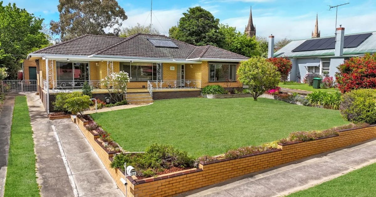 36 Rifle Range Rd Hamilton 36 Clarke Street, Hamilton VIC 3300 - property.com.au