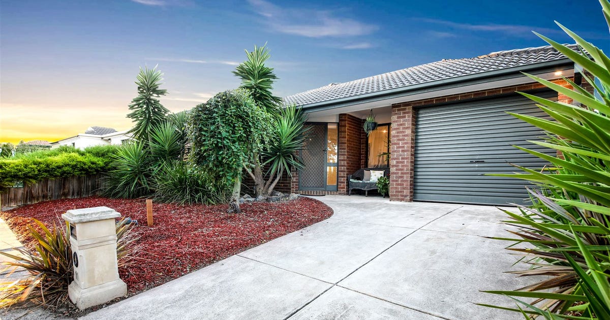11 Kennedy Parade, Roxburgh Park VIC 3064 - property.com.au