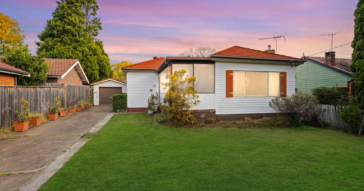 27 Ethel Street, Hornsby NSW 2077