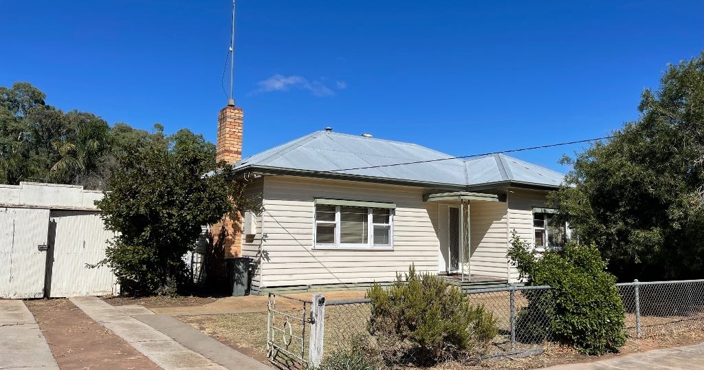 1 Gould Street, Warracknabeal VIC 3393