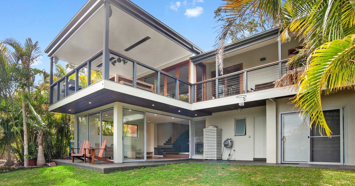 38 Kirkstone Road, Wheeler Heights NSW 2097 - property.com.au