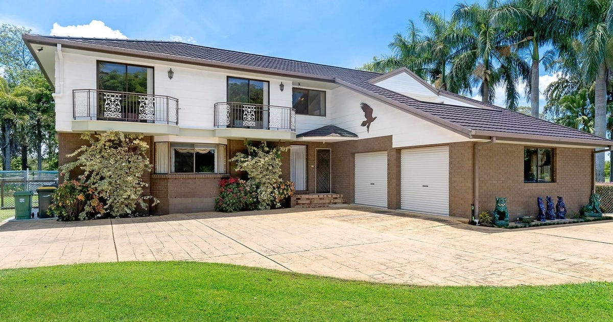 293 Oakey Flat Road, Morayfield QLD 4506