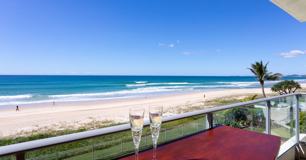 10 67 Albatross Avenue Mermaid Beach QLD 4218 property .au